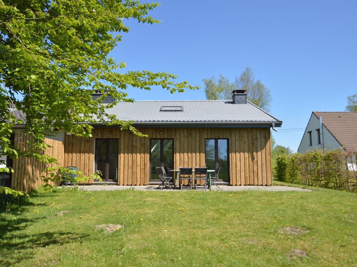 Quaint Cottage In Mont Near High Fens Nature Park Malmedy Bagian luar foto