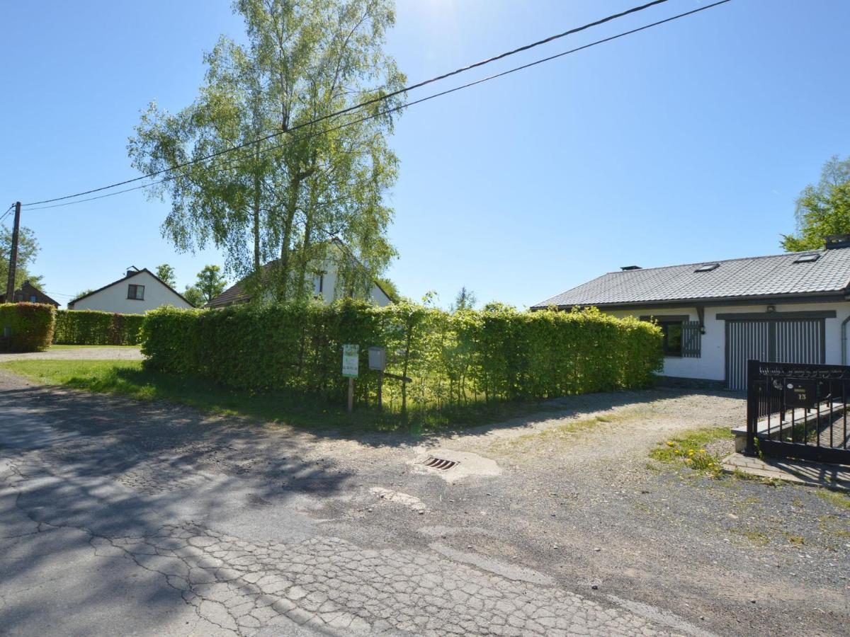 Quaint Cottage In Mont Near High Fens Nature Park Malmedy Bagian luar foto