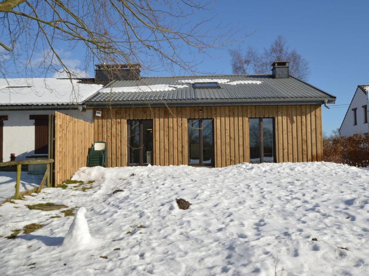 Quaint Cottage In Mont Near High Fens Nature Park Malmedy Bagian luar foto